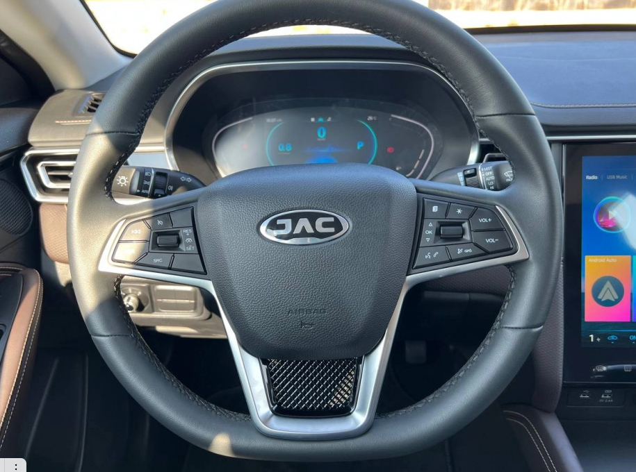 Picture JAC J7 2023-2024 